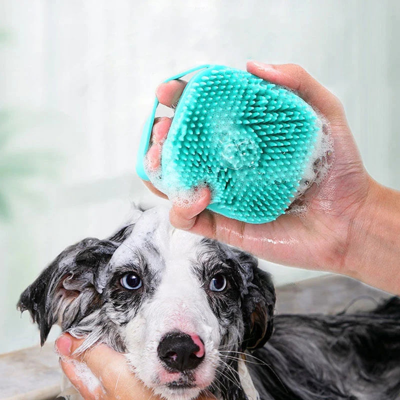 🛁 Brosse de Bain en Silicone pour Animaux – Nettoyage, Massage & Soin en Un Seul Geste ! 🐶🐱